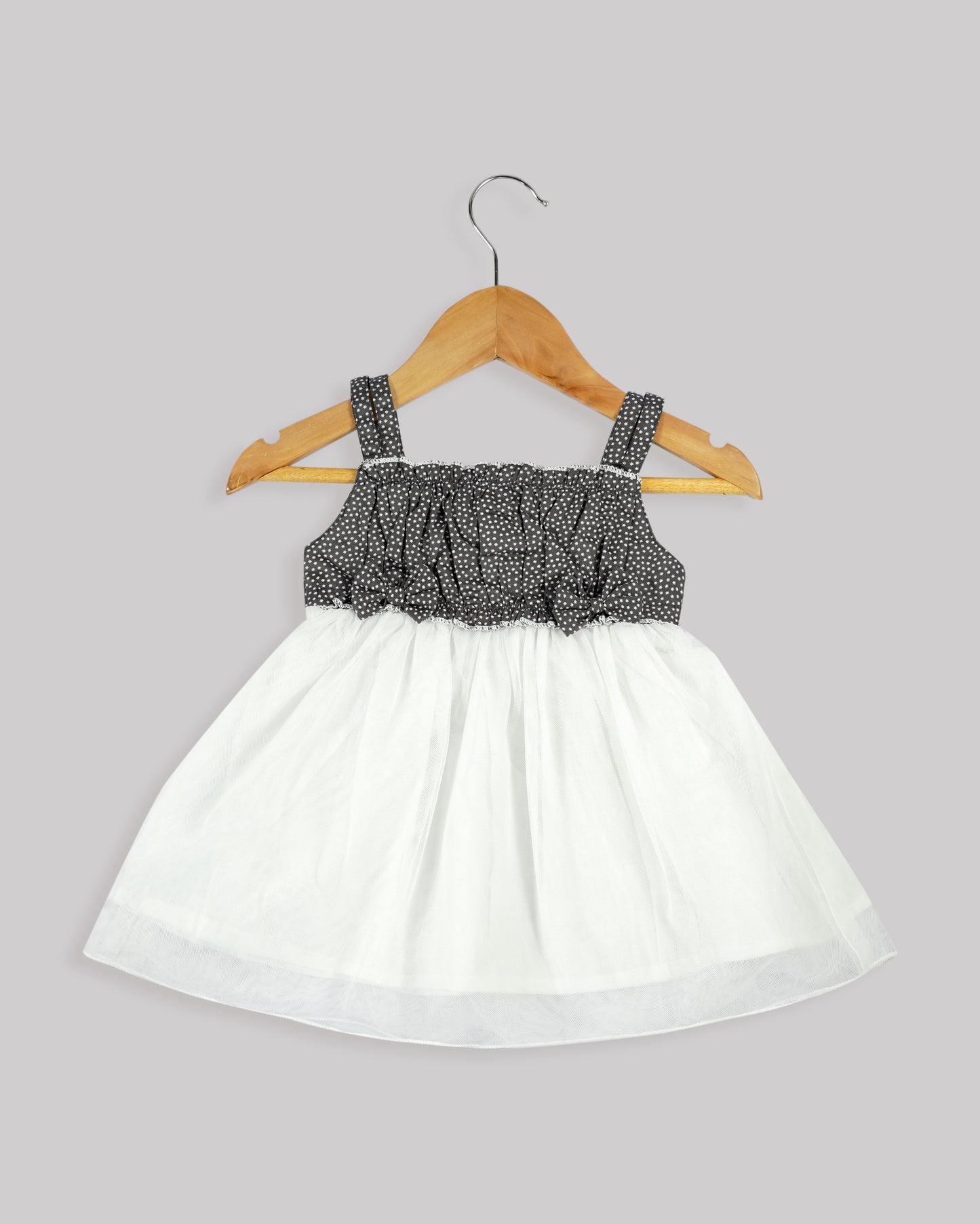 Best kidswear brand in india. Casual printed frock Gathered yoke with plain net bottom