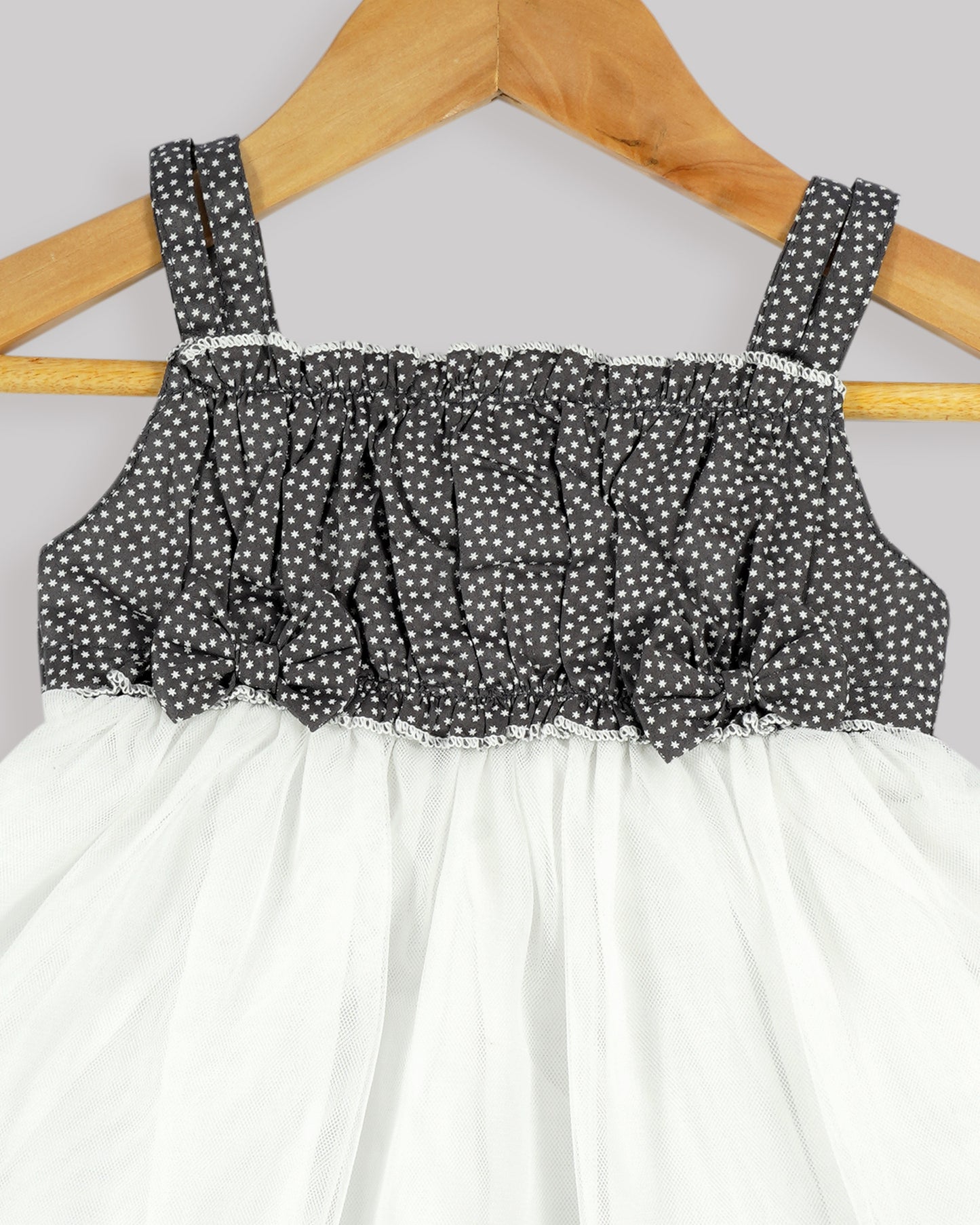 Best kidswear brand in india. Casual printed frock Gathered yoke with plain net bottom